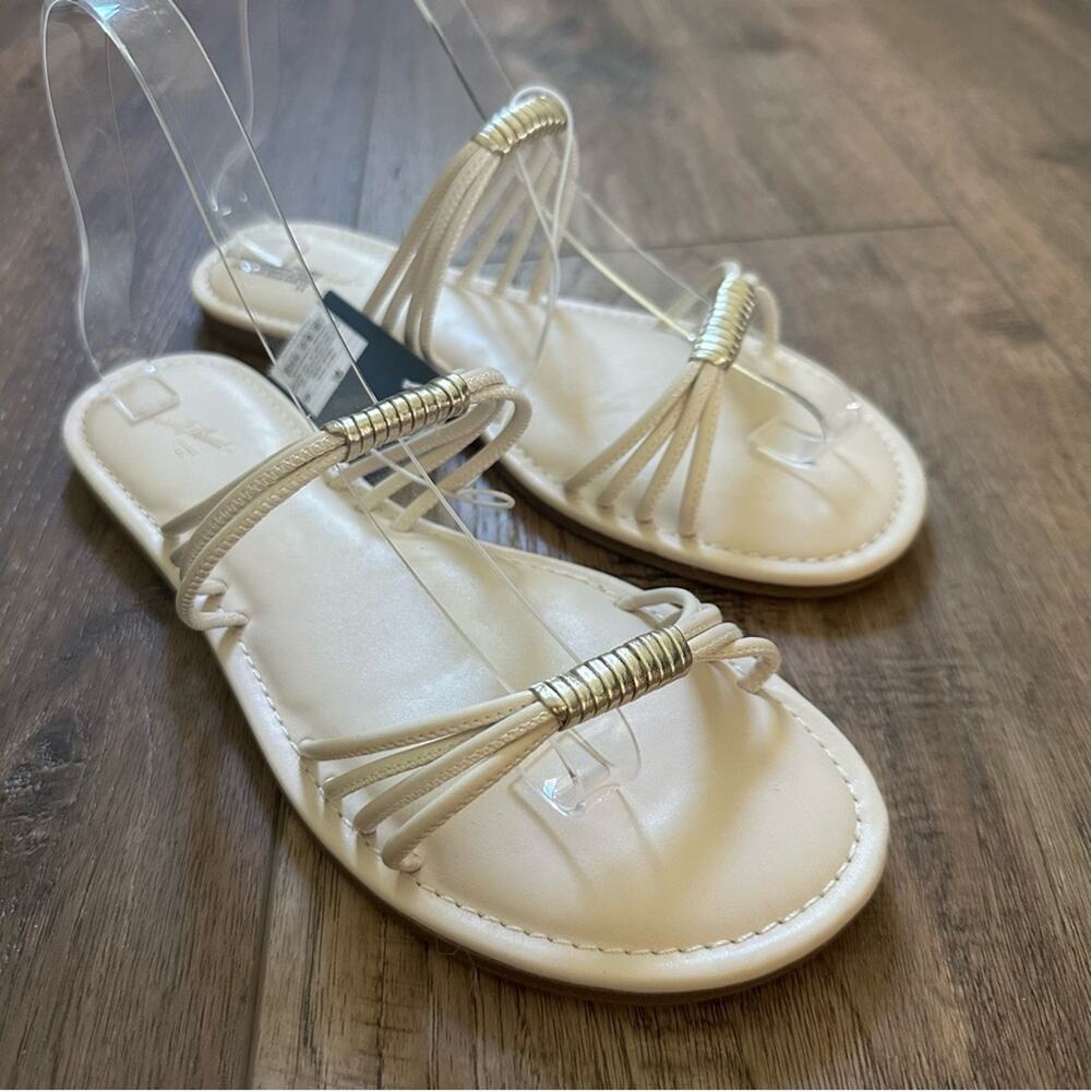 NEW!! Universal Thread Women’s Aura Two Band Slide, White/Gold, Sandals, 9.5